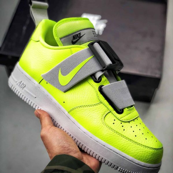 Nike Air Force 1 Utility QS Volt MT48M4