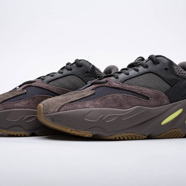Adidas Yeezy Boost 700 Mauve