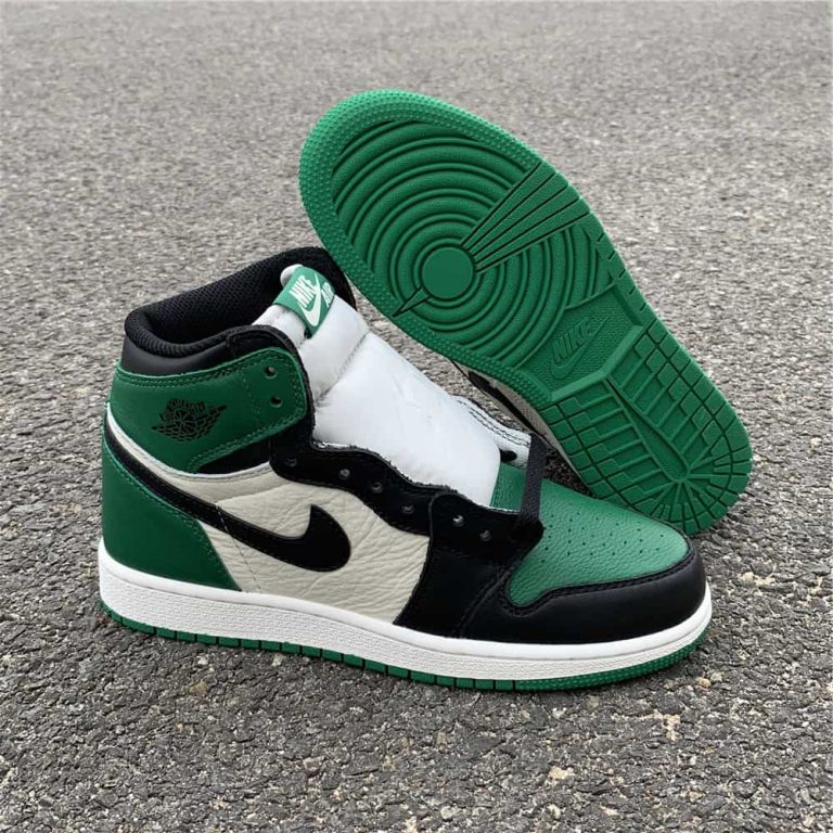 Nike Air Jordan 1 Retro High 2A5E59