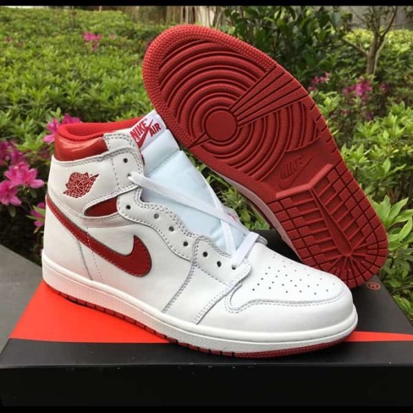 Nike Air Jordan 1 Retro Metallic Red