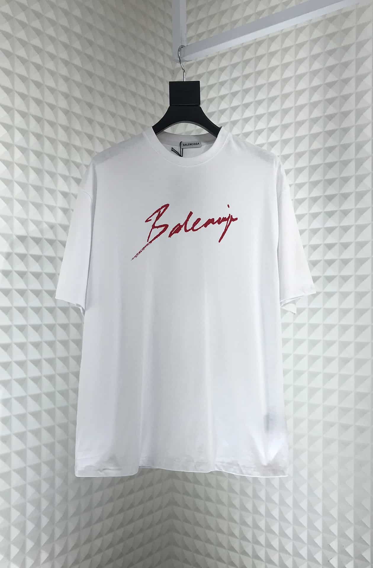 camiseta balenciaga