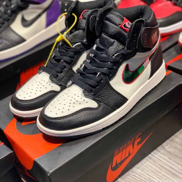 Nike Air Jordan 1 Retro AR772B