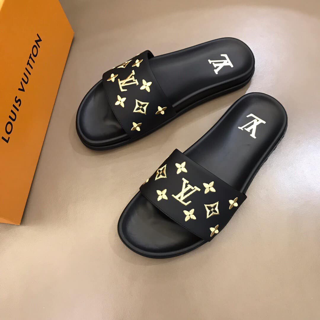 Louis vuitton flip flops on sale womens