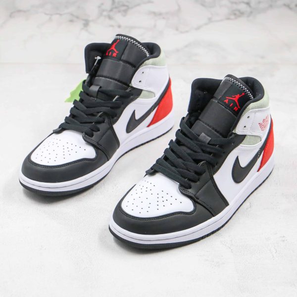 Nike Air Jordan 1 Mid UN4453