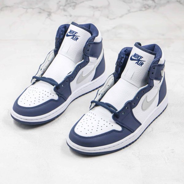 Nike Air Jordan 1 High Midnight Navy