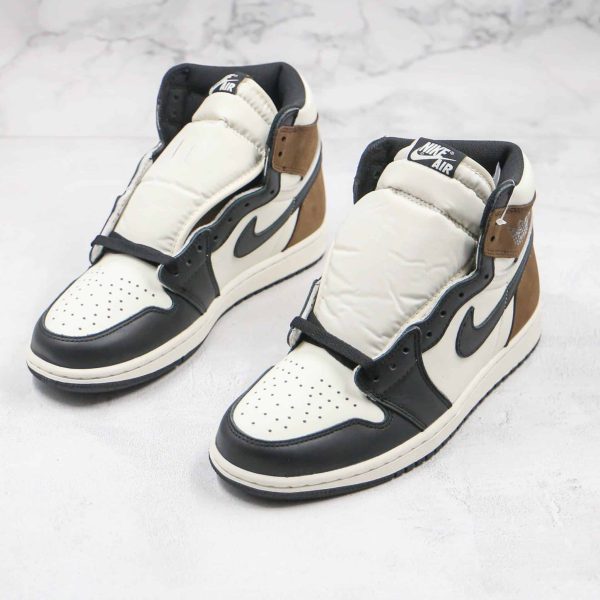 Nike Air Jordan 1 Retro High Dark Mocha