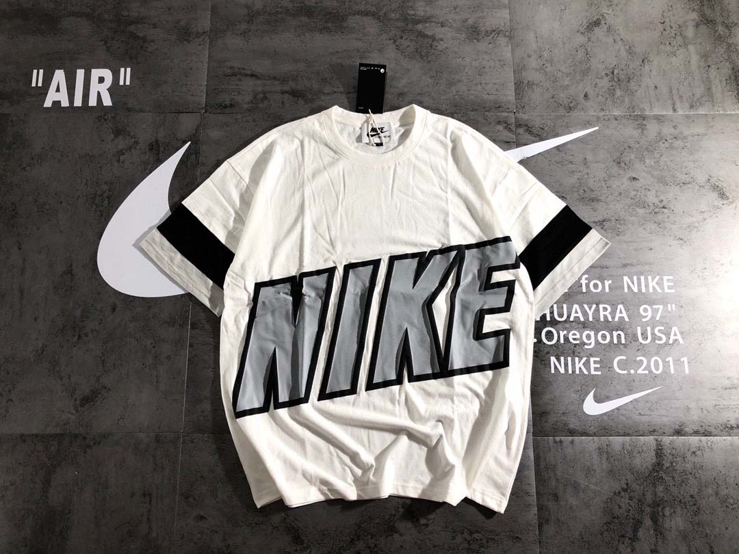 Desarmamiento Jirafa junto a Camiseta Nike 5UXSQG (2COLORES) — TrapXShop