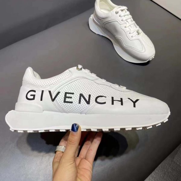 Givenchy WSM6HF