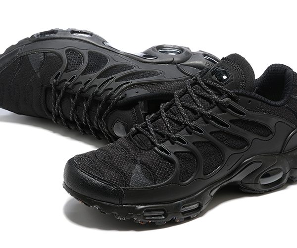 Nike Air Max Plus DQ3977