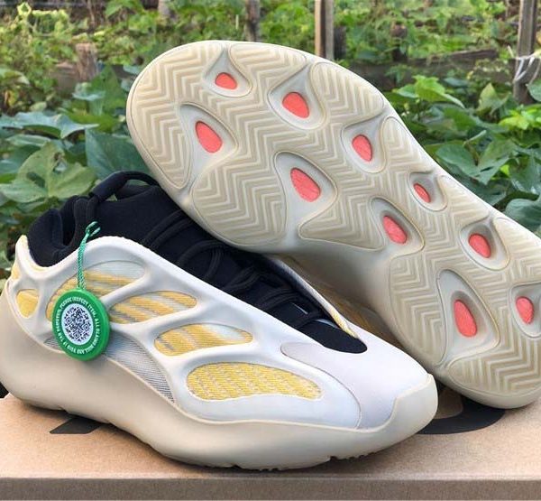 Adidas Yeezy 700 V3 4JQJ7P