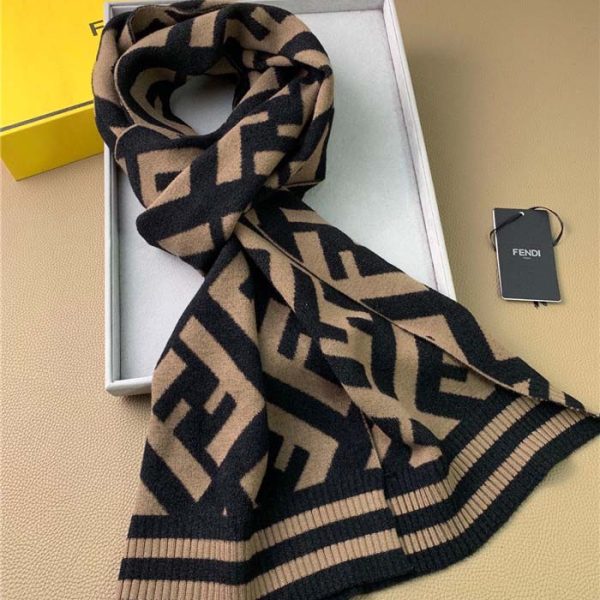 Bufanda Fendi FW6BTD