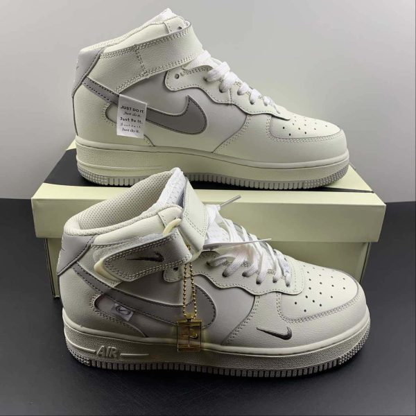 Nike Air Force 1 07 Mid HR2RQN