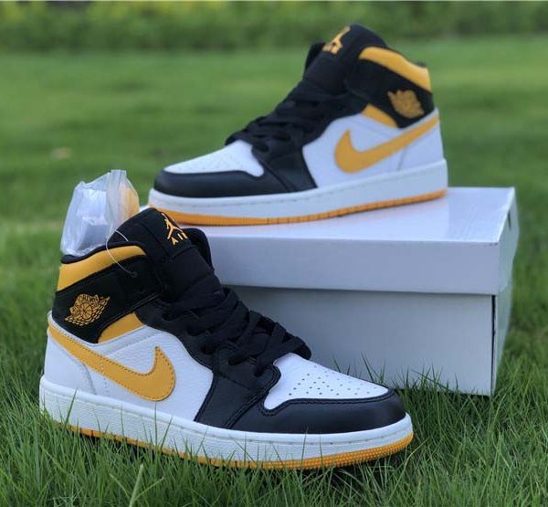 Nike Air Jordan 1 Mid AJU8S9