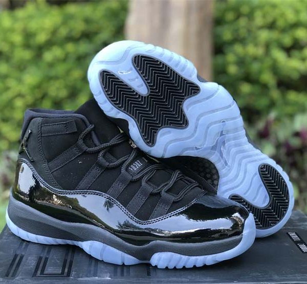 Air Jordan 11 8DGDNJ