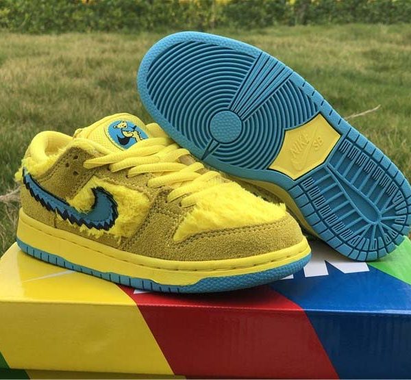 Nike SB Dunk Low Grateful Dead Bears Opti Yellow D63K77