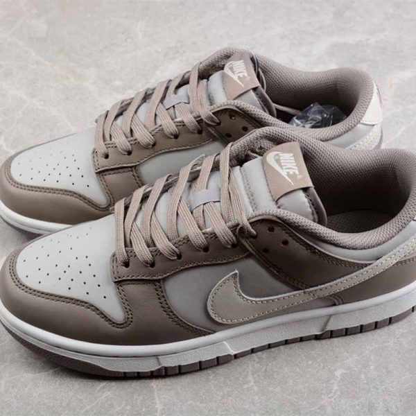 Nike SB Dunk Low Bone Beige