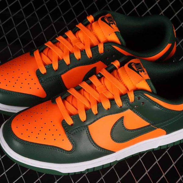 Nike SB Dunk Low Retro Miami Hurricanes