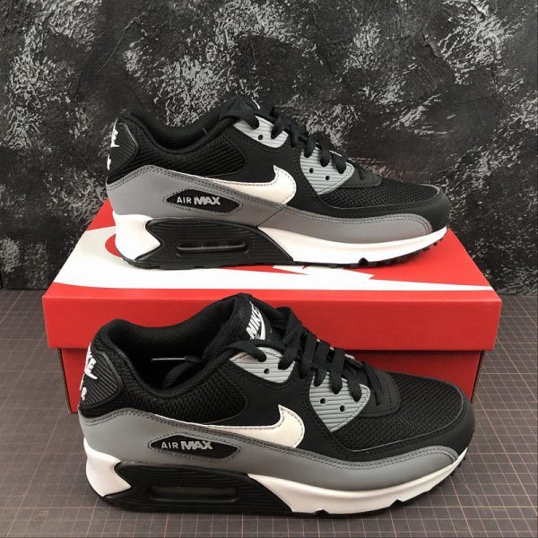 Nike Air Max 90 Essentials L4S4D2