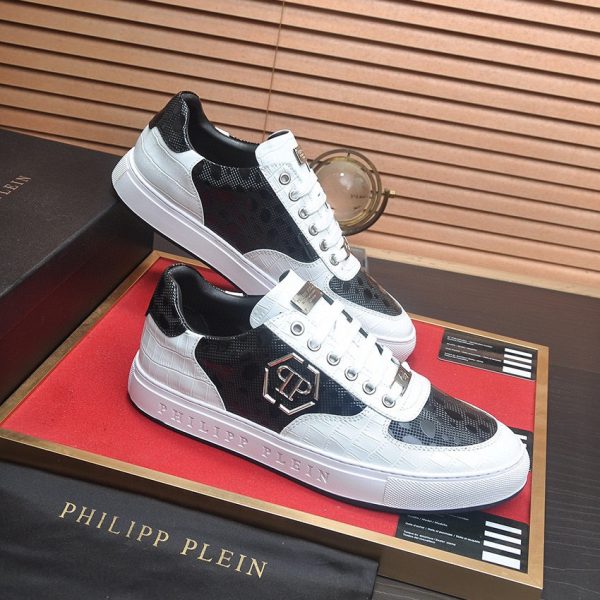 Philipp Plein VY6LDS