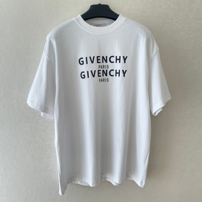 Camiseta Givenchy HS5LPM