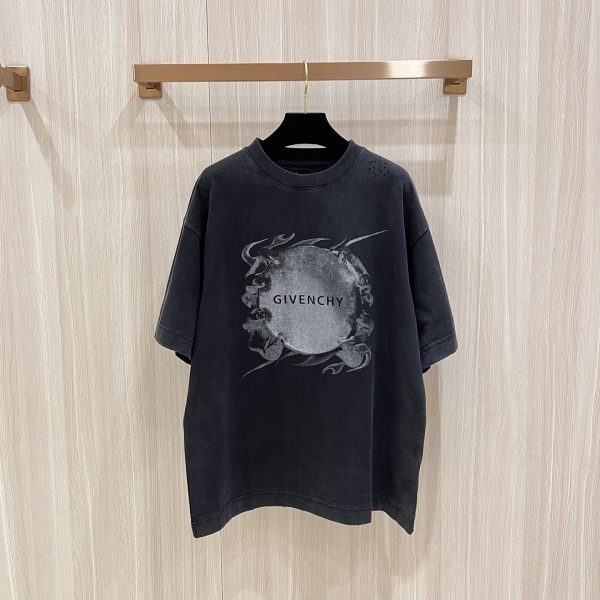 Camiseta Givenchy ZEZAV8