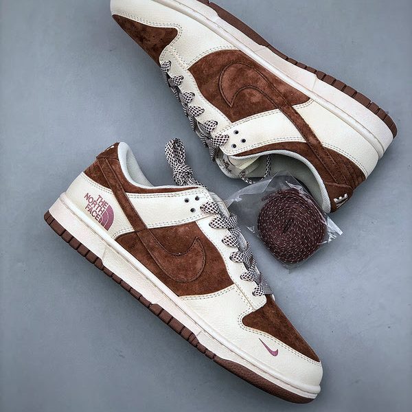 The North Face x Nike Dunk Low XTQQU8