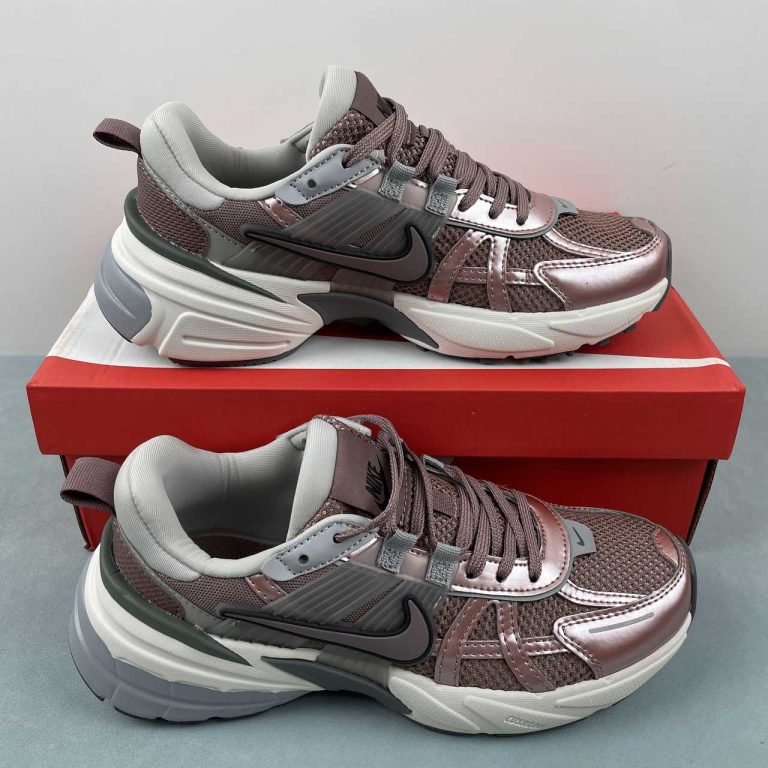 Nike V2K Run Smokey Mauve