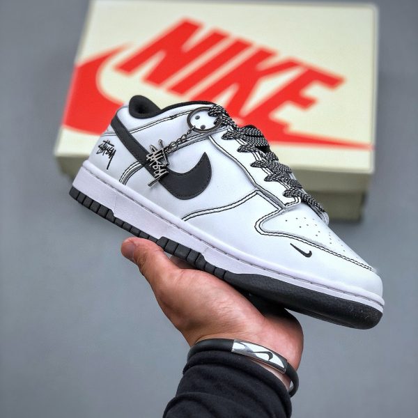 Stussy x Nike Dunk Low TGQUP1