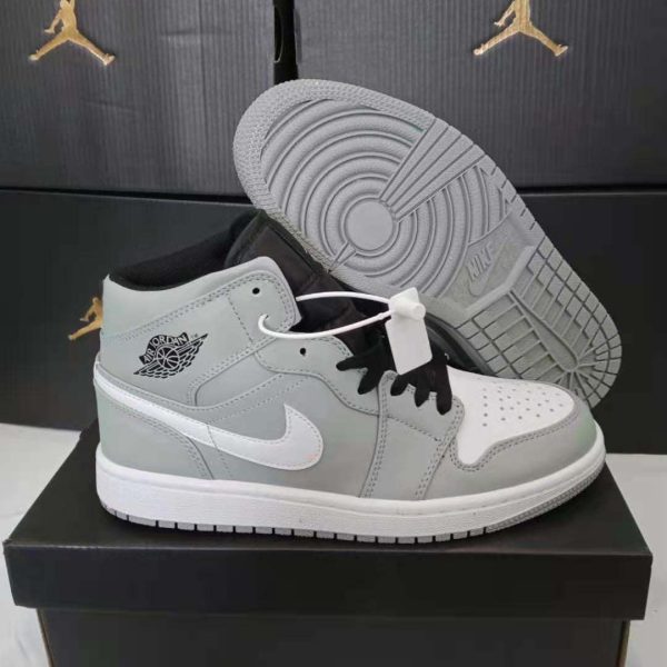 Air Jordan 1 MID RCBFU4