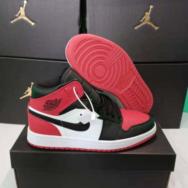 Air Jordan 1 MID VXC3NR