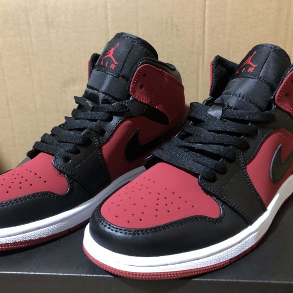 Air Jordan 1 MID LVKMS2