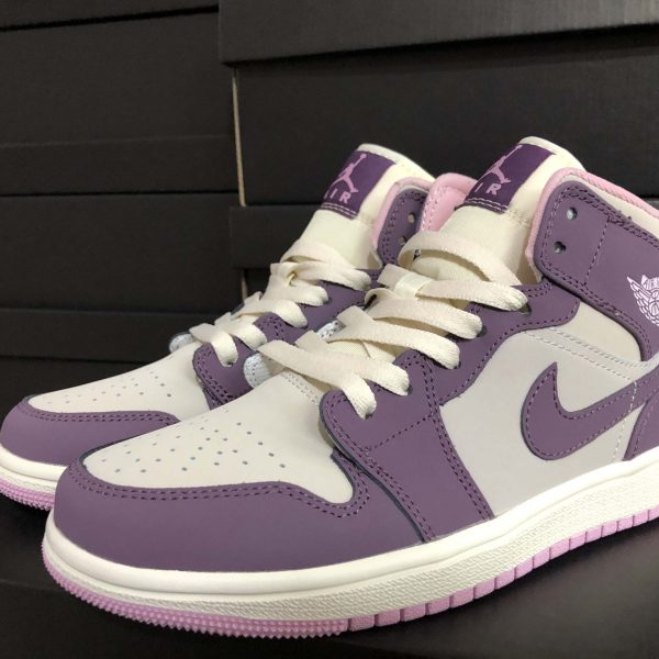 Air Jordan 1 MID SAA5HP