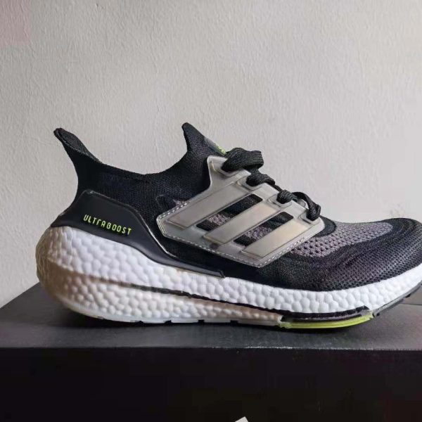 Adidas Ultraboost 21 BLACK SOLAR LCD9A