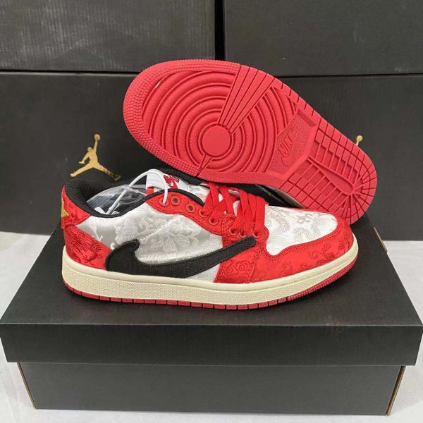 NIke Air Jordan 1 Low X Travis Scott X37YCC