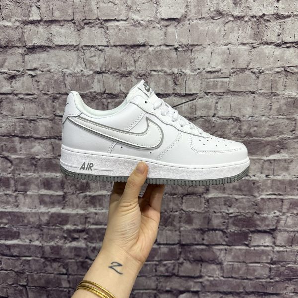 Nike Air Force 1 '07 Low ''White Wolf Grey Sole''