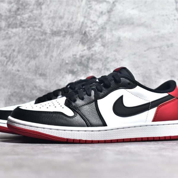 Nike Air Jordan 1 Retro Low Black Toe