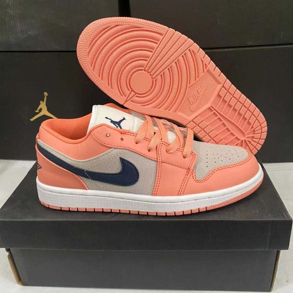 Nike Air Jordan 1 WX7QB4