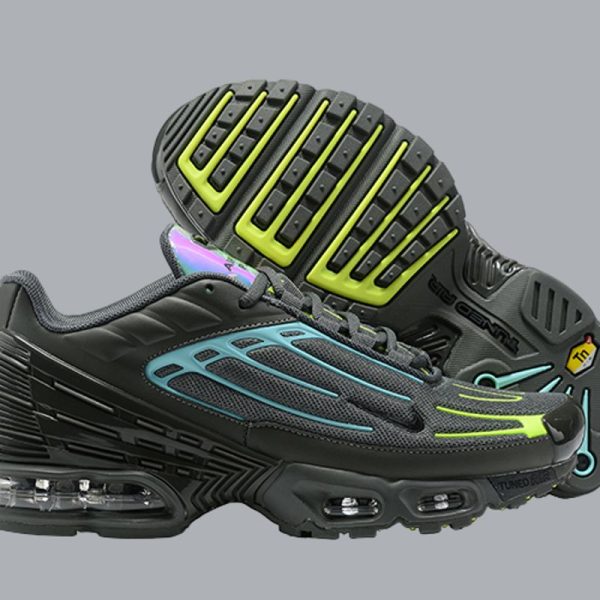 Nike Air Max Plus 3 ''Black Iridescent''