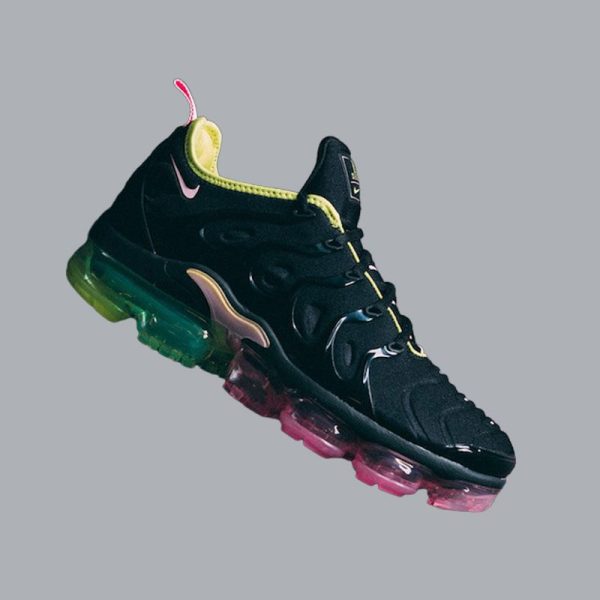 Nike Air VaporMax Plus ''Black & Pink & Rise Volt''