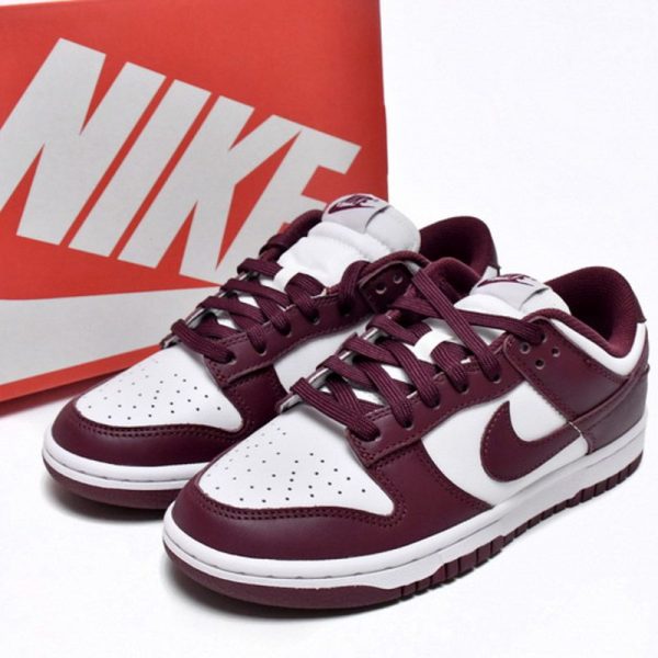 Nike Dunk Low Bordeaux