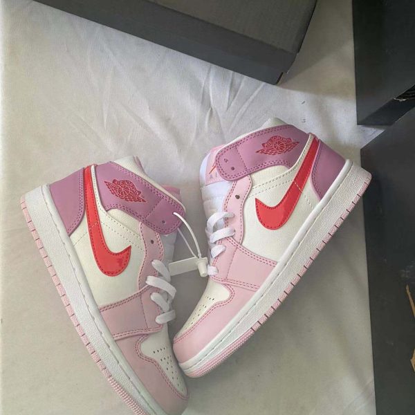 Nike SB Dunk Low 2NSEWS