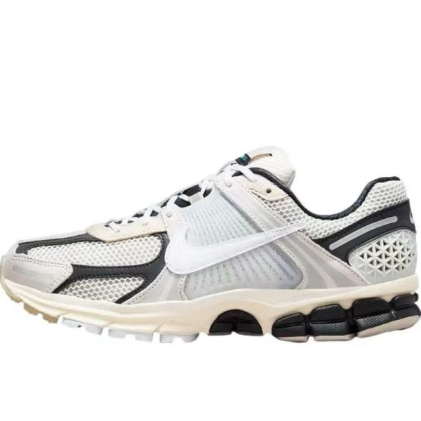 Nike Zoom Vomero 5 Supersonic