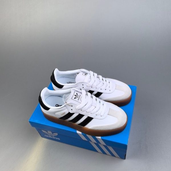 Adidas Samba Q8W4CV
