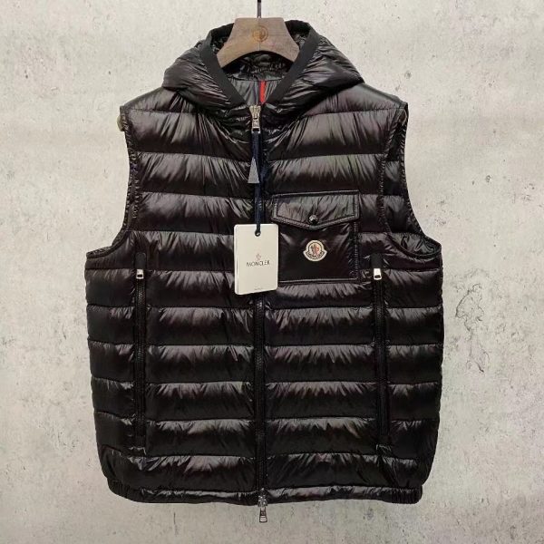 Chaleco Moncler V2W3X4