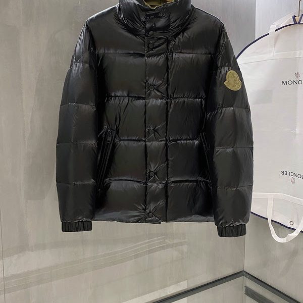 Chaqueta Moncler M2T7S5