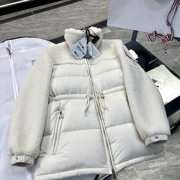Chaqueta Moncler Q4J2V1