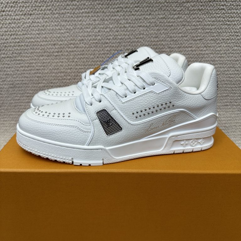 Louis Vuitton Trainer M7CYNC