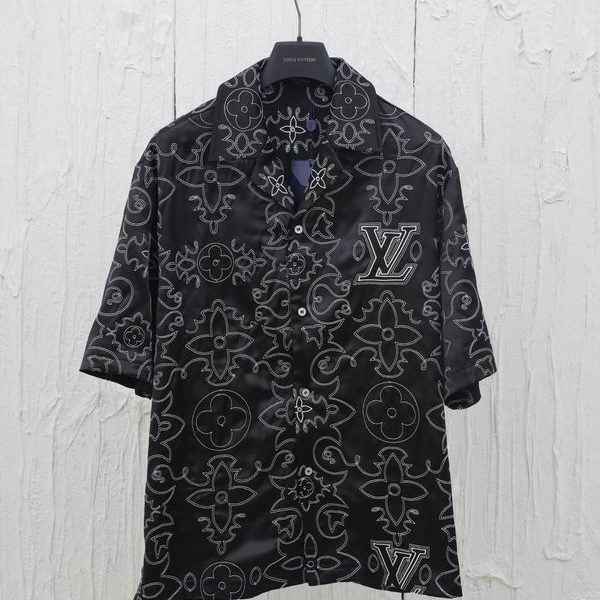 Camisa Corta Louis Vuitton W9X8Y0