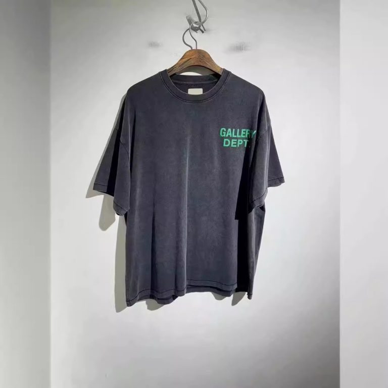 Camiseta Gallery Dept V1W9PL