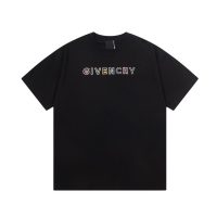 Camiseta Givenchy B4C5D6
